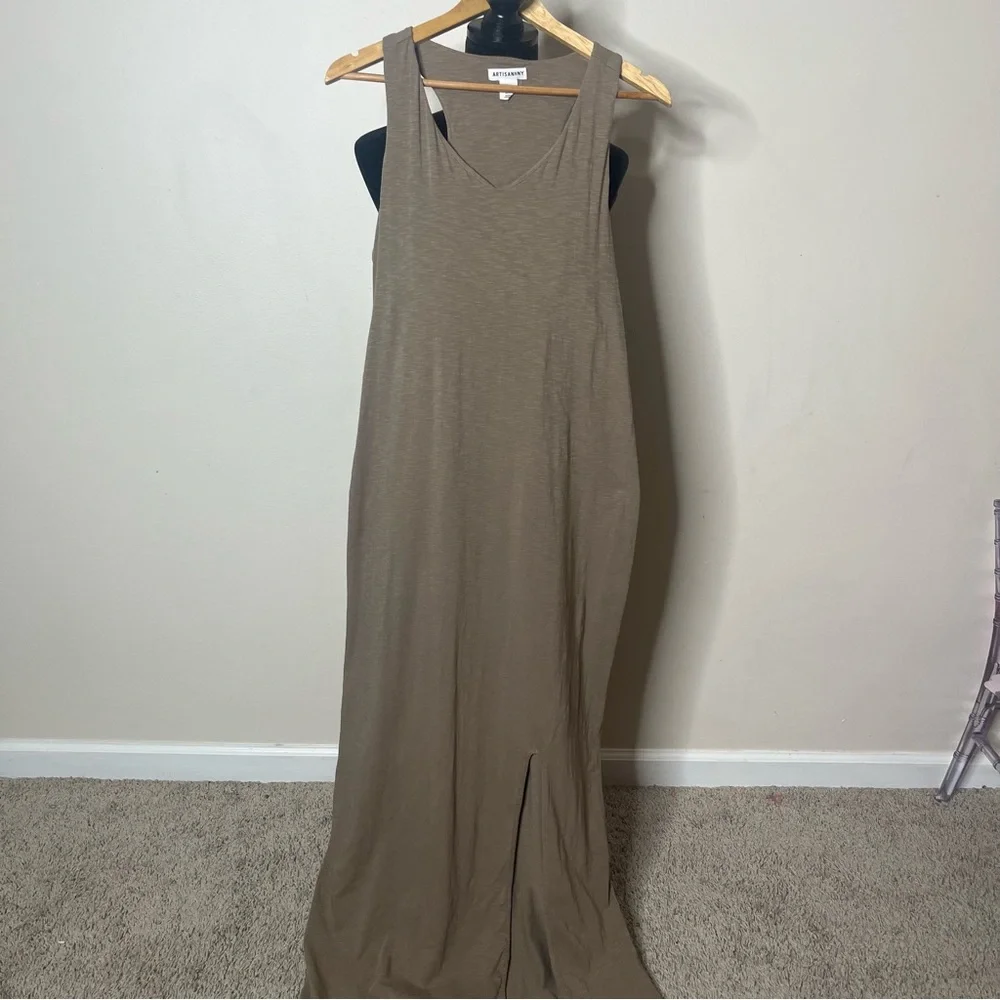 Artisan NY Women’s Khaki Tan V~Neck Sleeveless Split Jersey Knit Maxi Dress Sz L - Picture 5 of 6